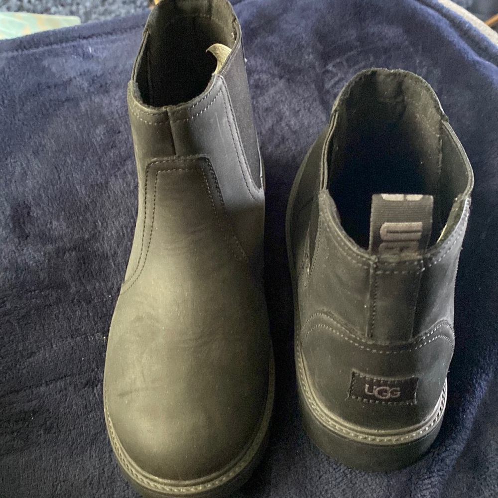 UGG black youth boots size 6